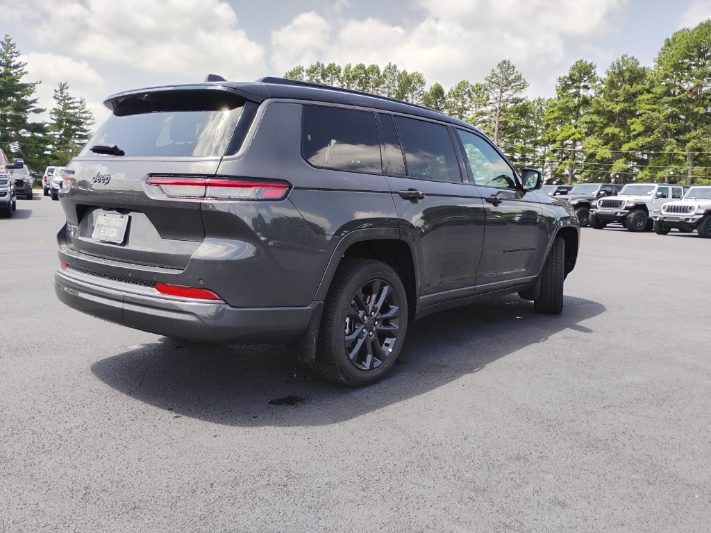2026 Jeep Grand Cherokee L Limited Reserve photo 5