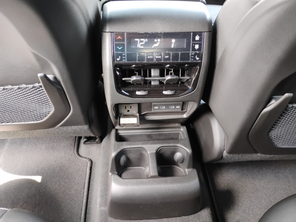 2026 Jeep Grand Cherokee L representative vehicle photo