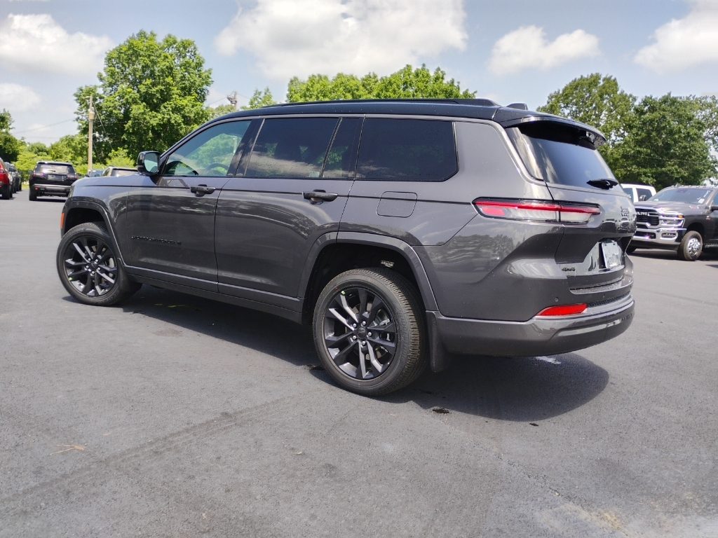 2026 Jeep Grand Cherokee L representative vehicle photo