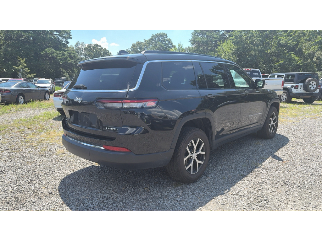 2024 Jeep Grand Cherokee L Limited photo 3