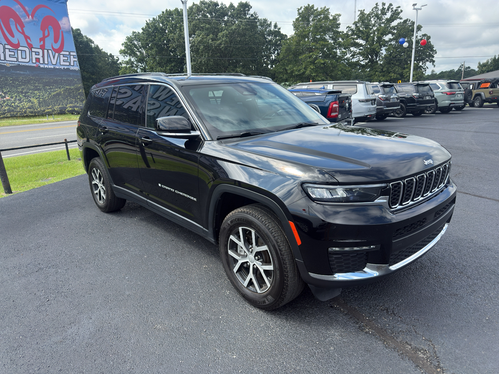 2024 Jeep Grand Cherokee L Limited photo 3