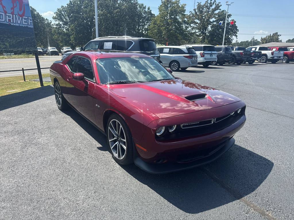 2023 Dodge Challenger R/T photo 3