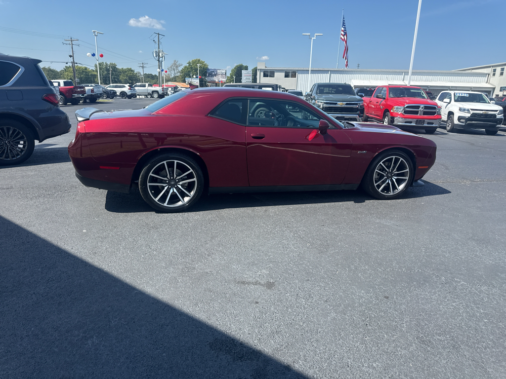 2023 Dodge Challenger R/T photo 4