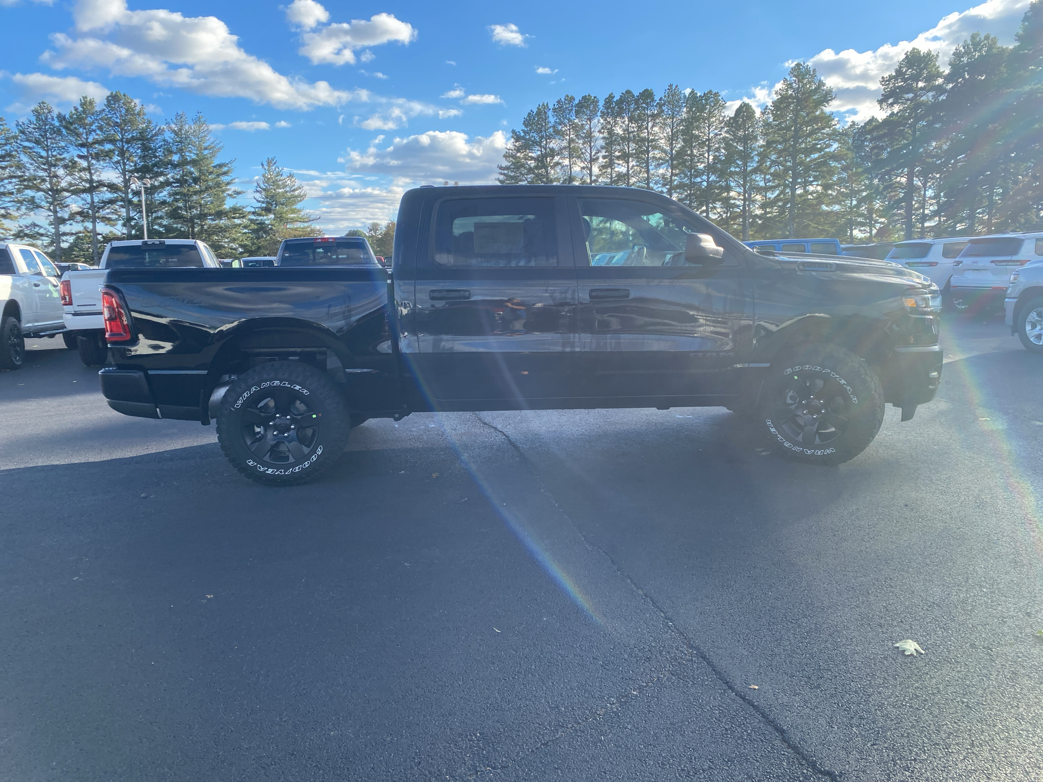 2027 Ram 1500 Warlock photo 4