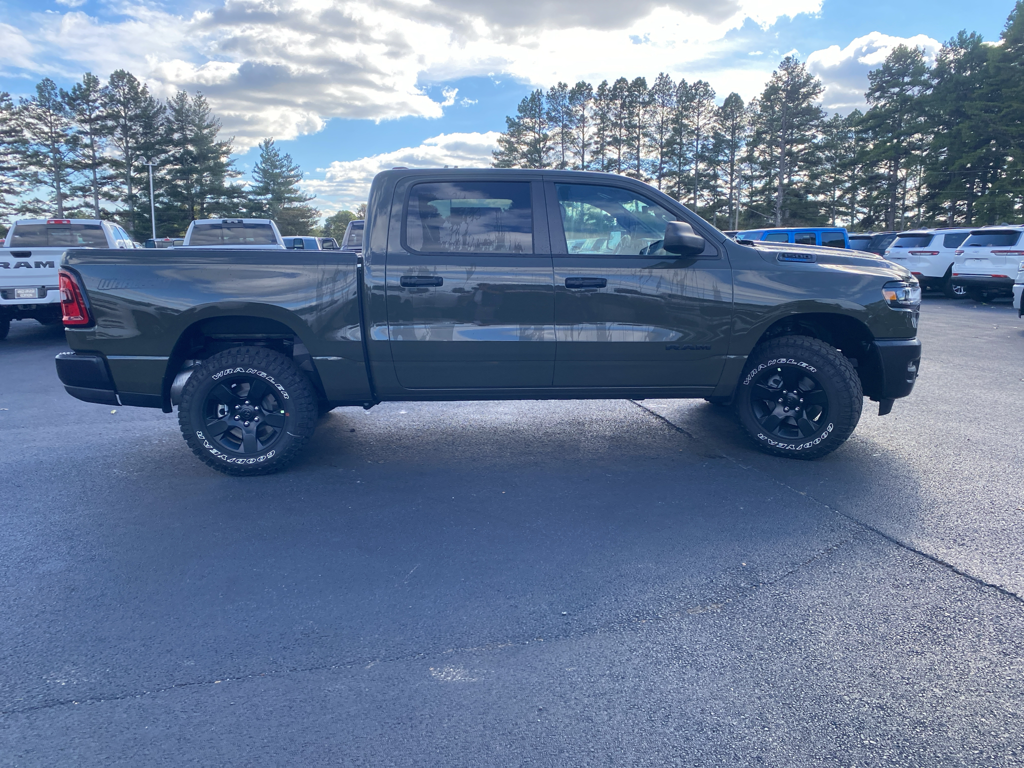 2027 Ram 1500 Warlock photo 4
