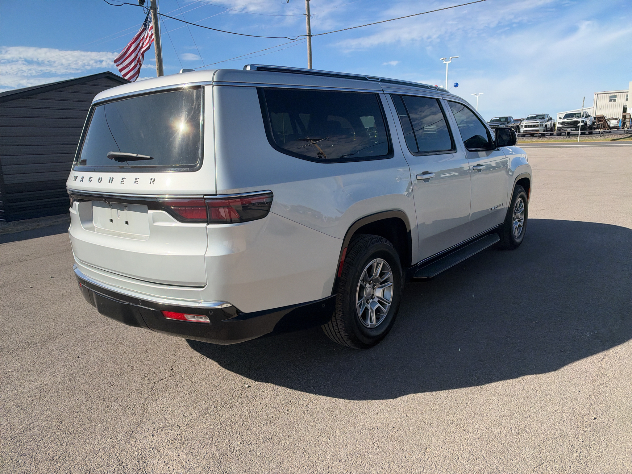 2023 Jeep Wagoneer L Base photo 3