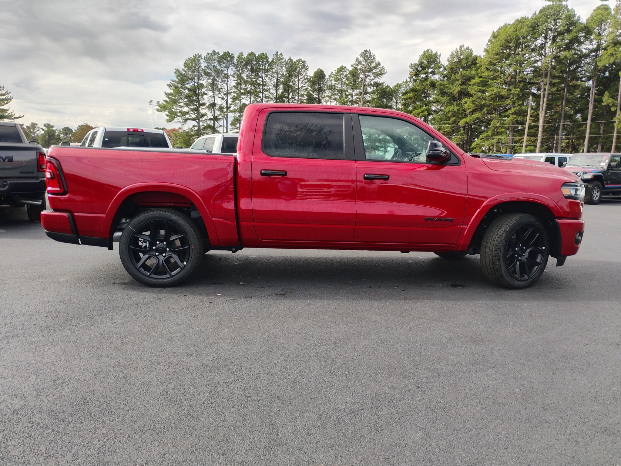 2027 Ram 1500 Laramie photo 4