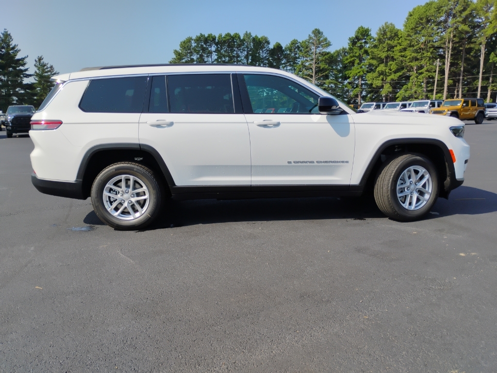 2026 Jeep Grand Cherokee L Laredo X photo 4