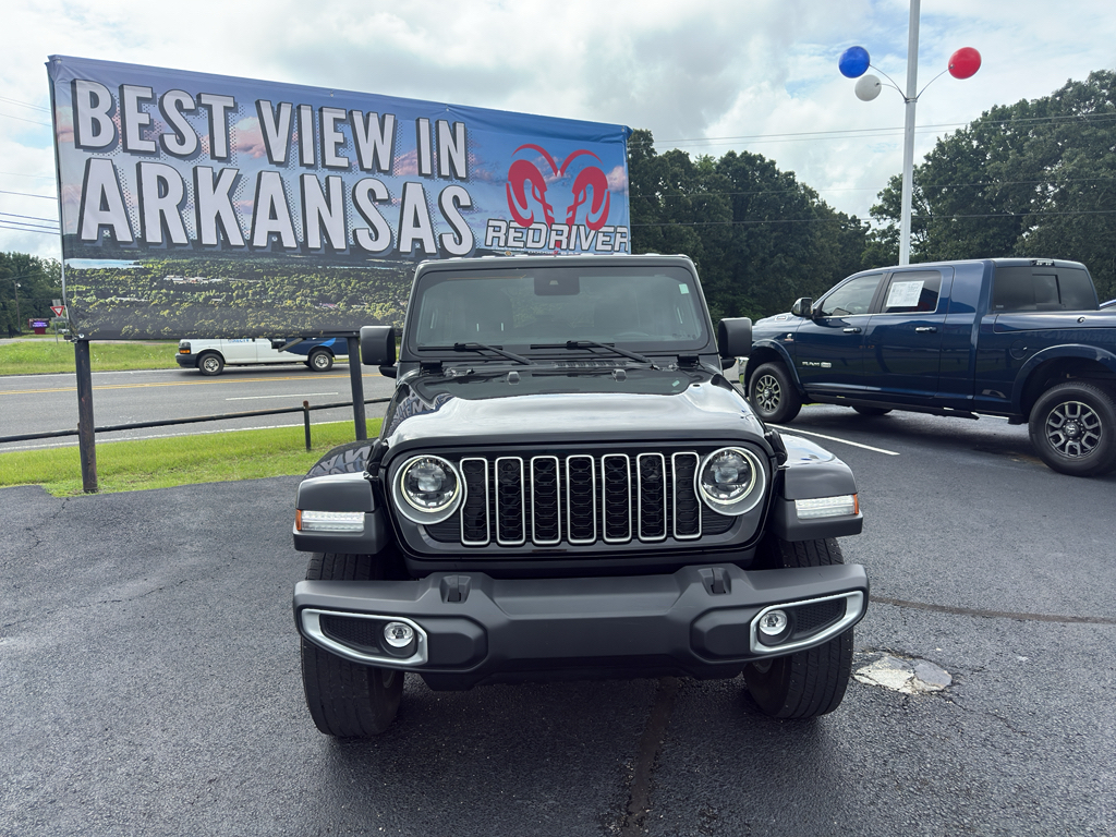2024 Jeep Wrangler Sahara photo 2