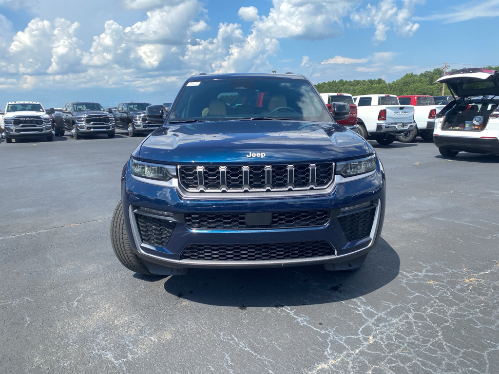 2026 Jeep Grand Cherokee representative vehicle photo
