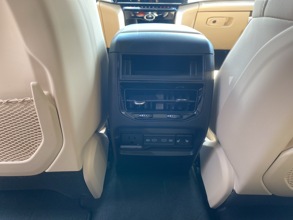 2026 Jeep Grand Cherokee representative vehicle photo