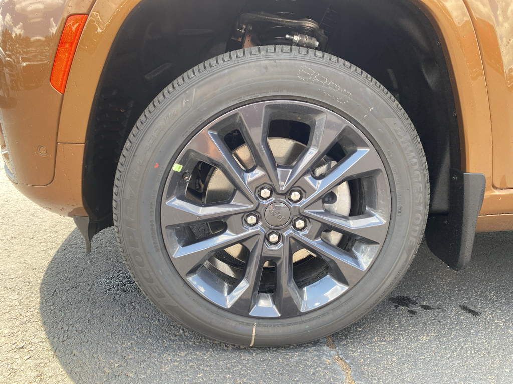 2026 Jeep Grand Cherokee L representative vehicle photo