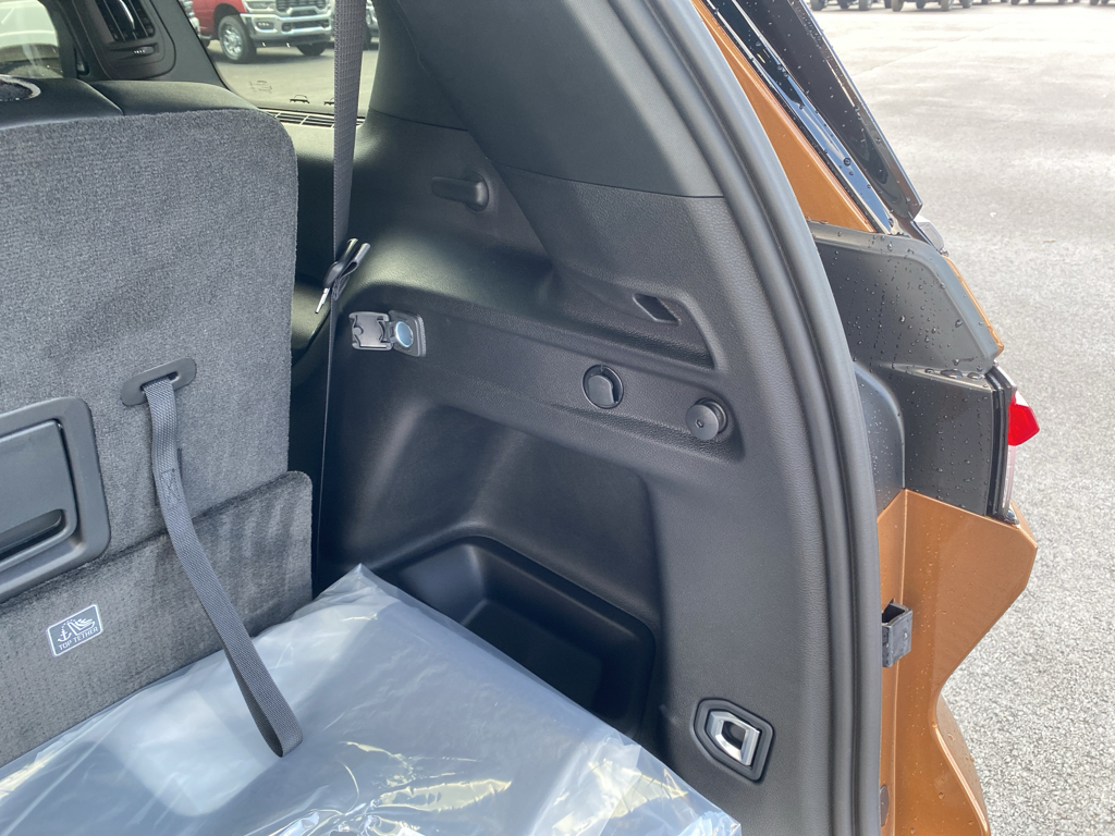 2026 Jeep Grand Cherokee L representative vehicle photo