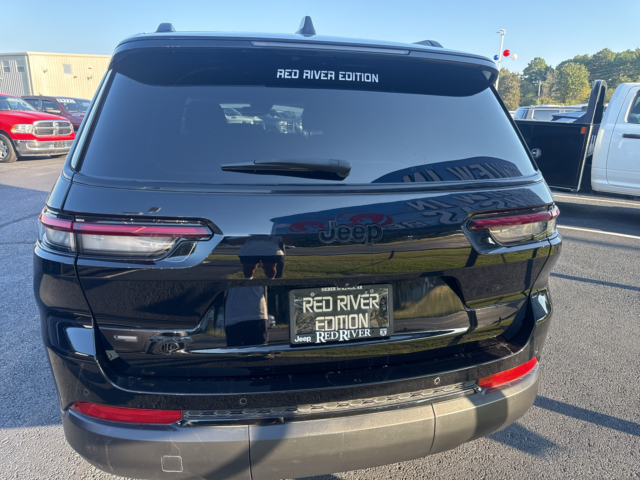 2023 Jeep Grand Cherokee L Altitude photo 6