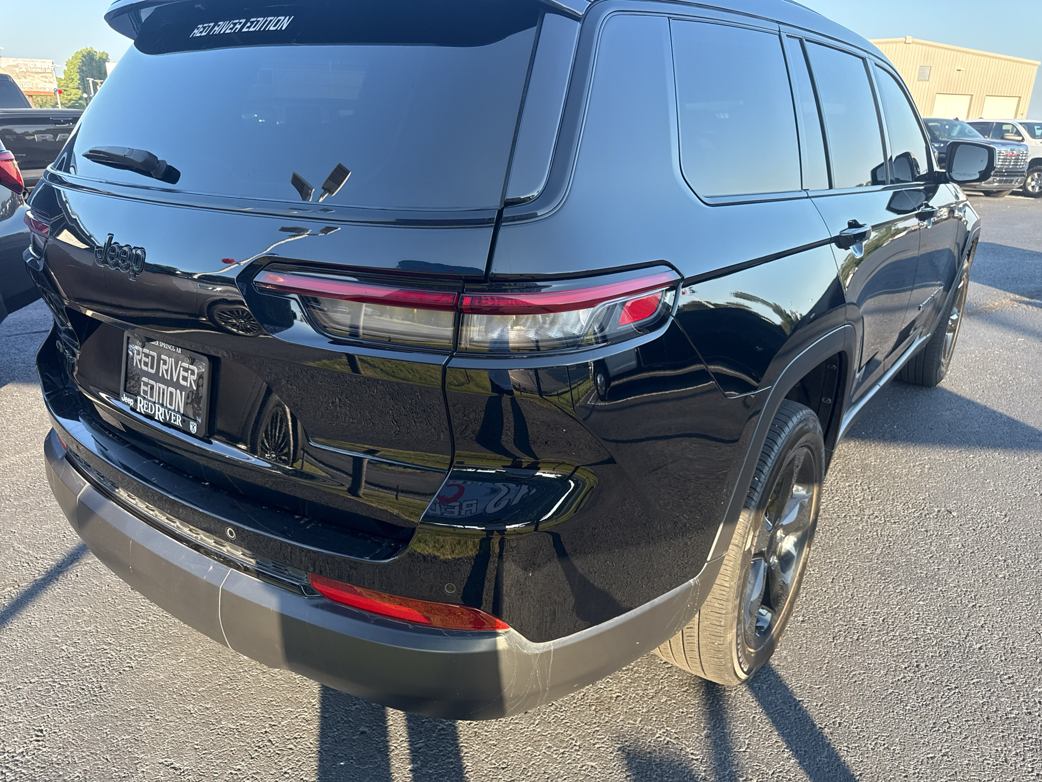 2023 Jeep Grand Cherokee L Altitude photo 5