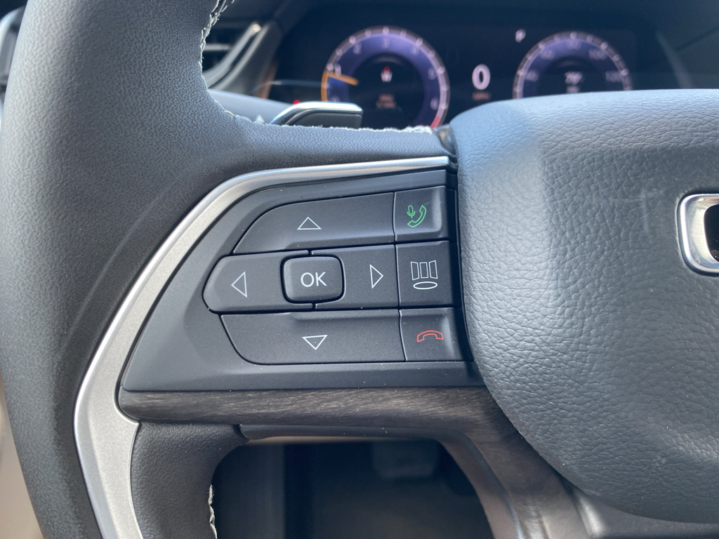 2026 Jeep Grand Cherokee L representative vehicle photo