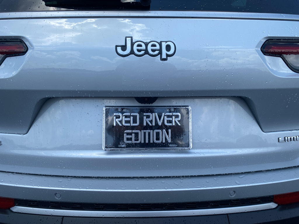 2026 Jeep Grand Cherokee L representative vehicle photo
