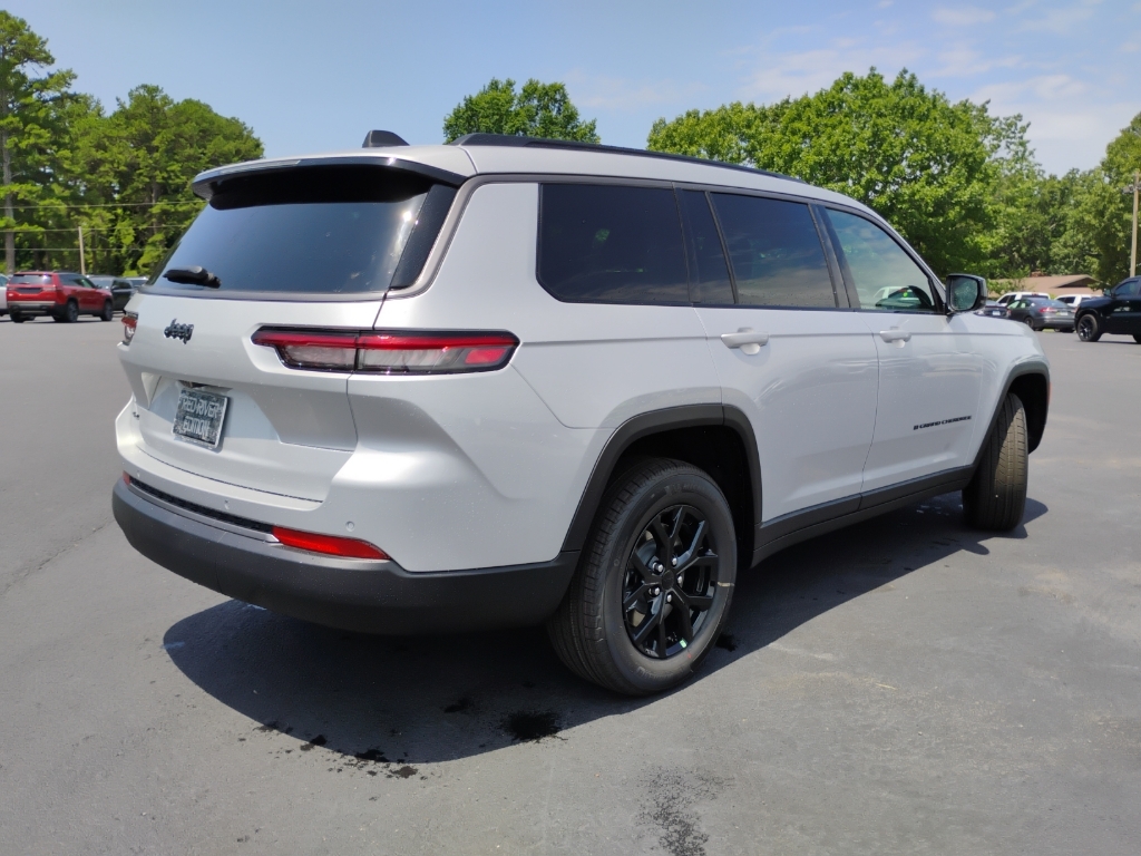 2026 Jeep Grand Cherokee L representative vehicle photo