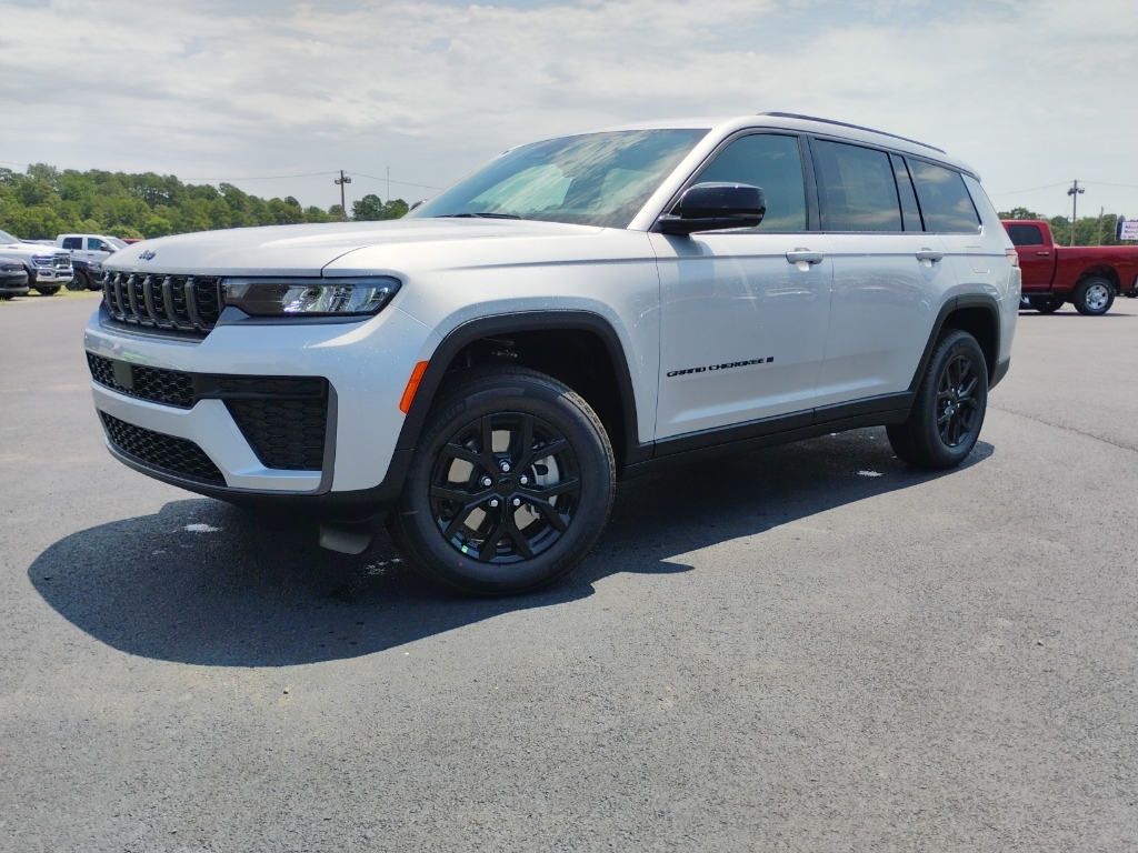 2026 Jeep Grand Cherokee L representative vehicle photo