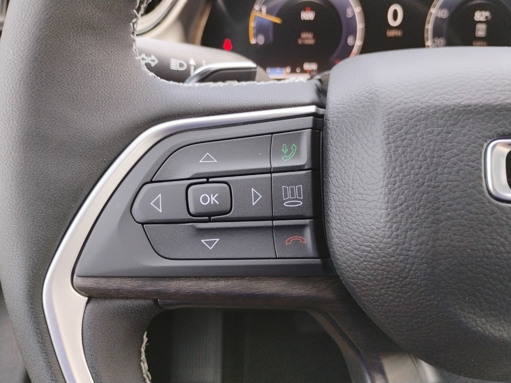 2026 Jeep Grand Cherokee L representative vehicle photo