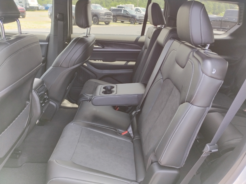 2026 Jeep Grand Cherokee L representative vehicle photo