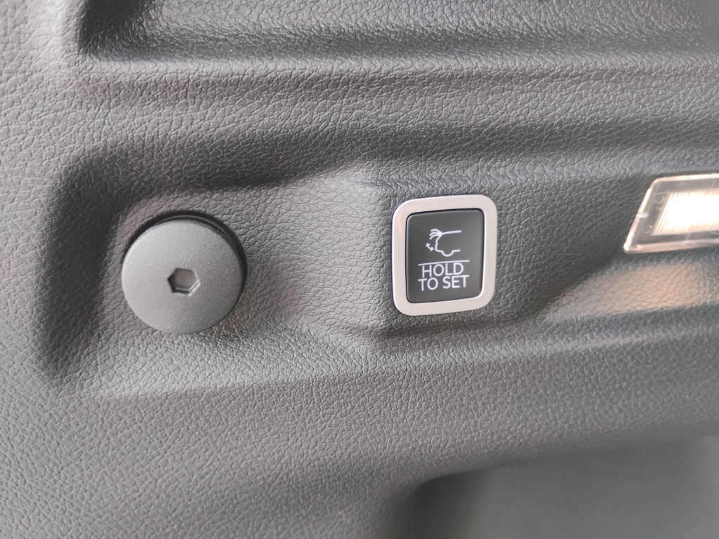 2026 Jeep Grand Cherokee L representative vehicle photo