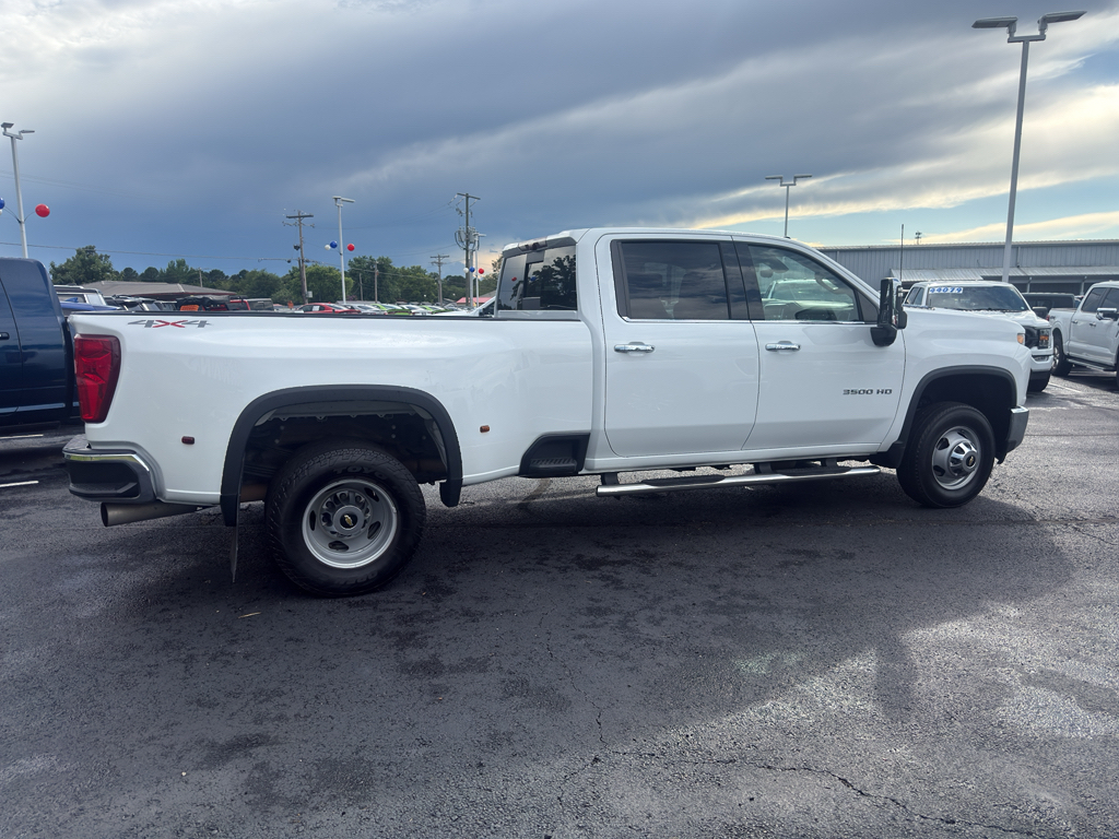 2021 Chevrolet Silverado representative vehicle photo