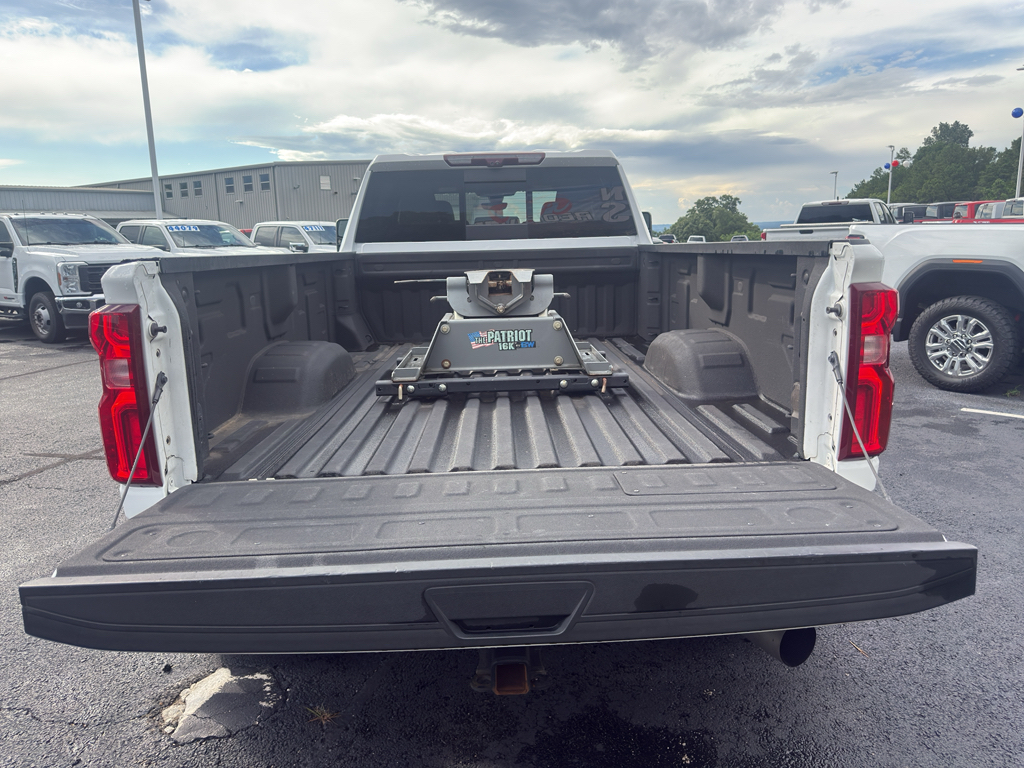 2021 Chevrolet Silverado representative vehicle photo