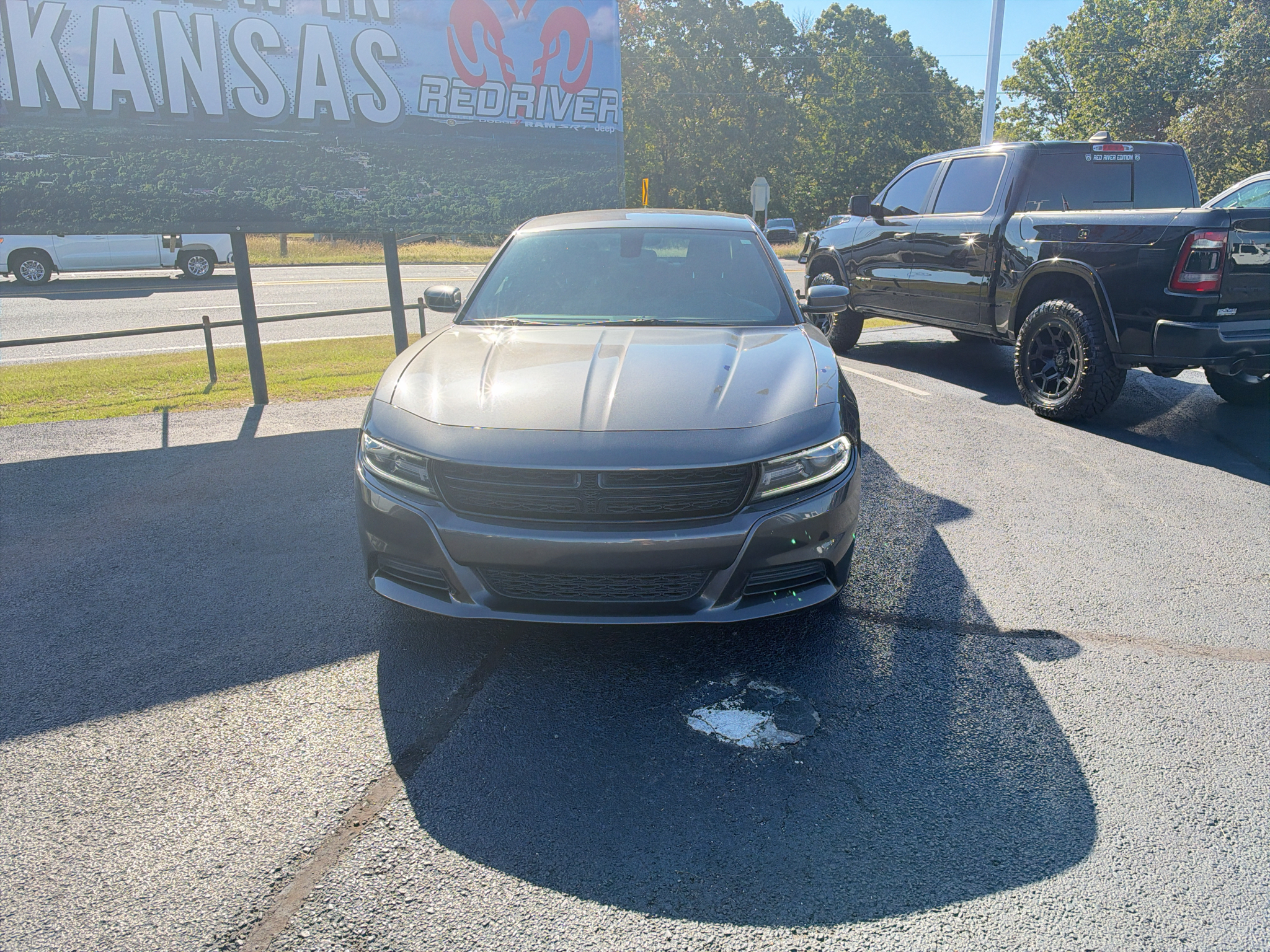 2020 Dodge Charger SXT photo 2