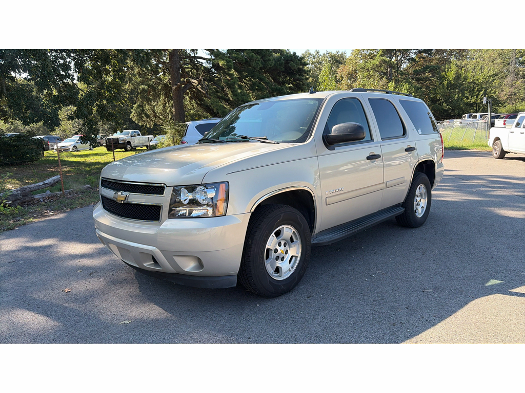 2009 Chevrolet Tahoe LS photo 1