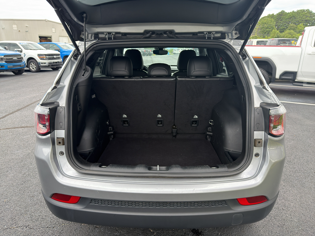 2024 Jeep Compass representative vehicle photo