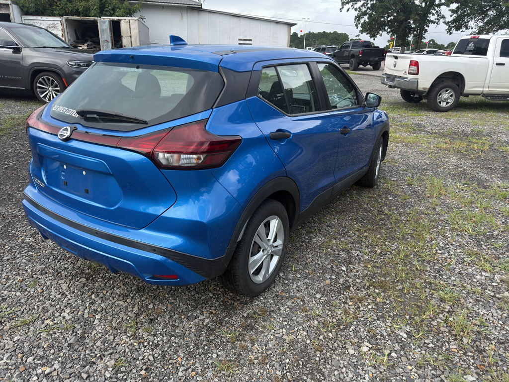 2021 Nissan Kicks S photo 3