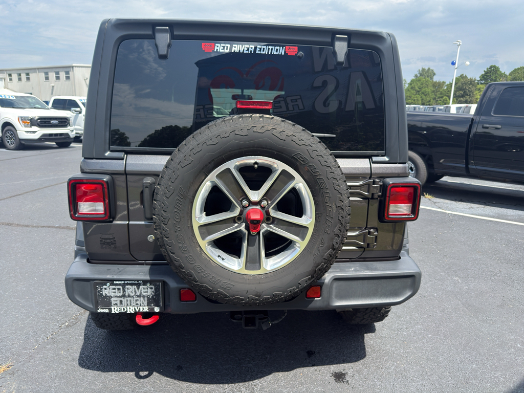 2018 Jeep Wrangler Sahara photo 6