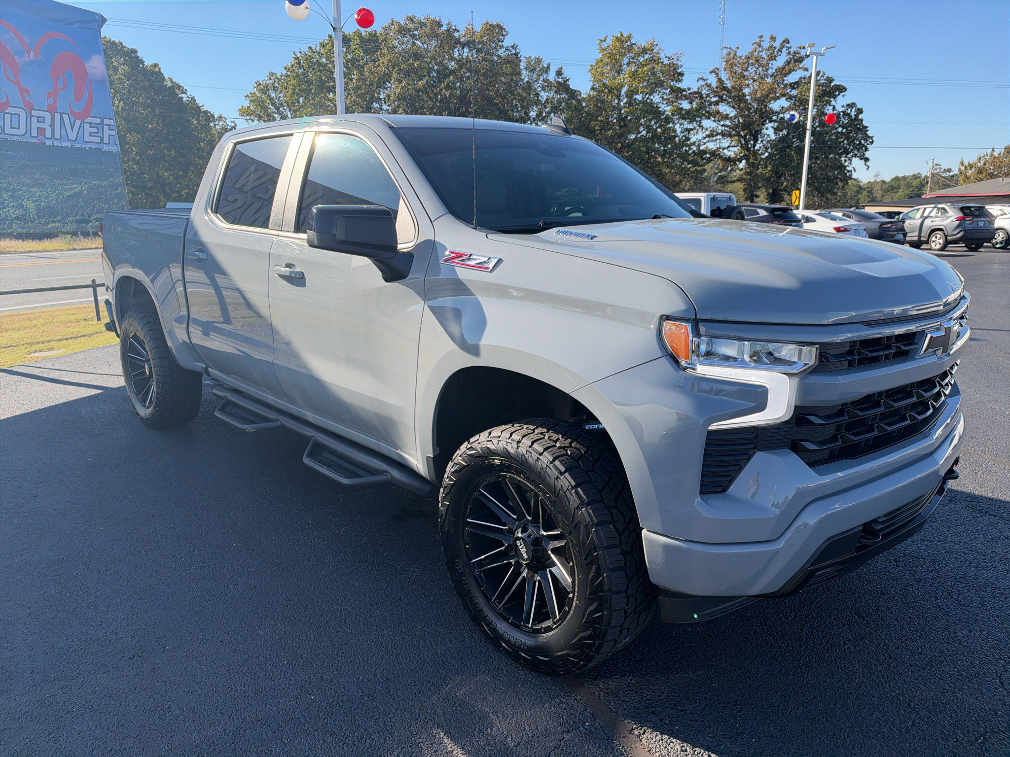 2025 Chevrolet Silverado RST photo 3