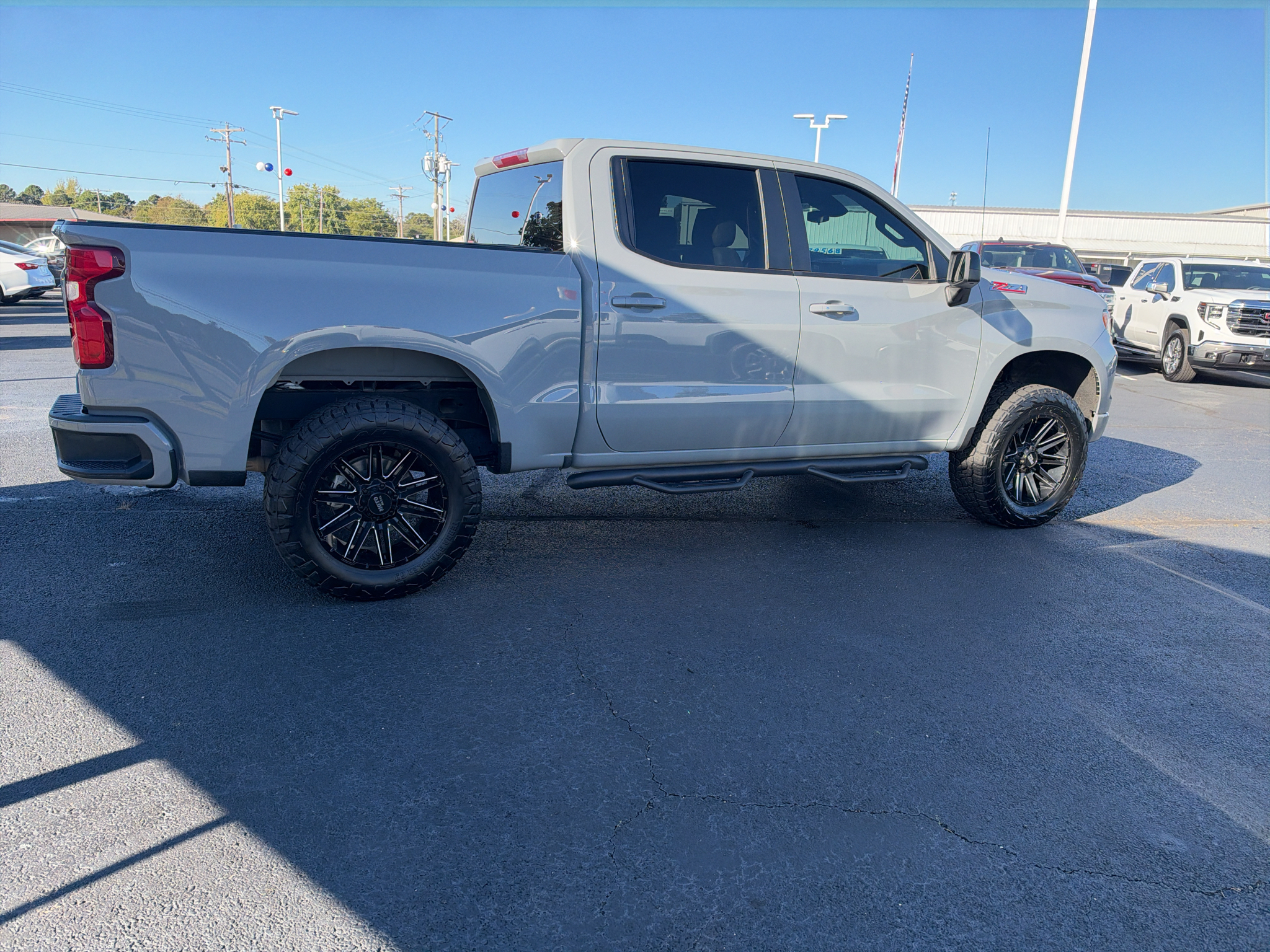 2025 Chevrolet Silverado RST photo 4