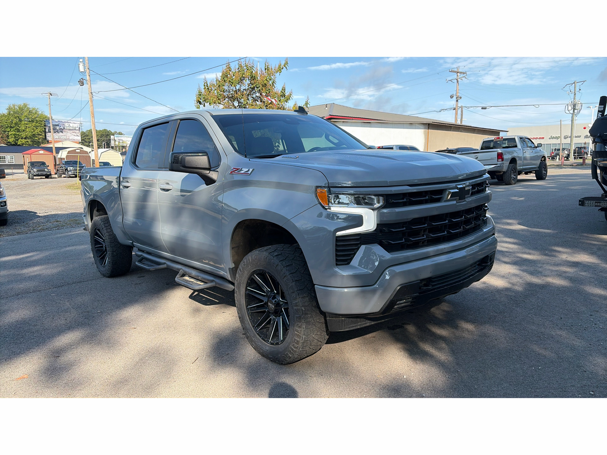 2025 Chevrolet Silverado RST photo 2