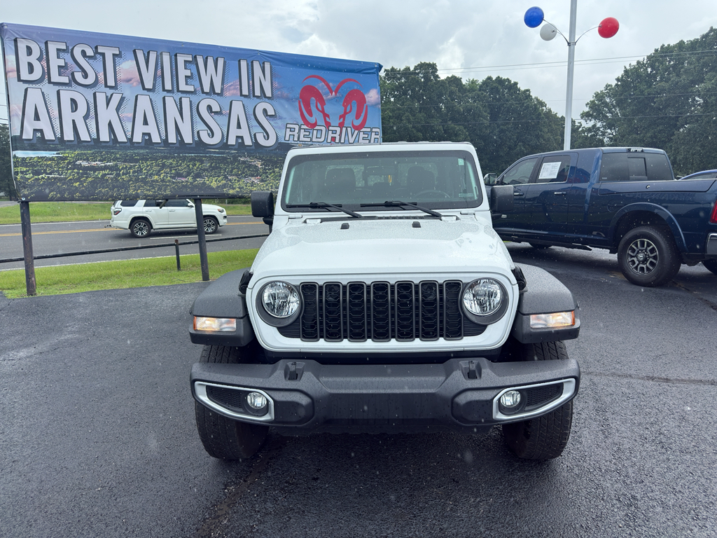 2025 Jeep Gladiator Sport photo 2