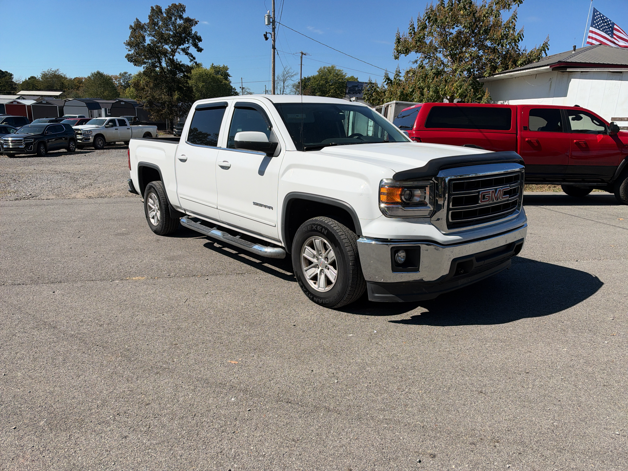 2014 GMC Sierra SLE photo 2
