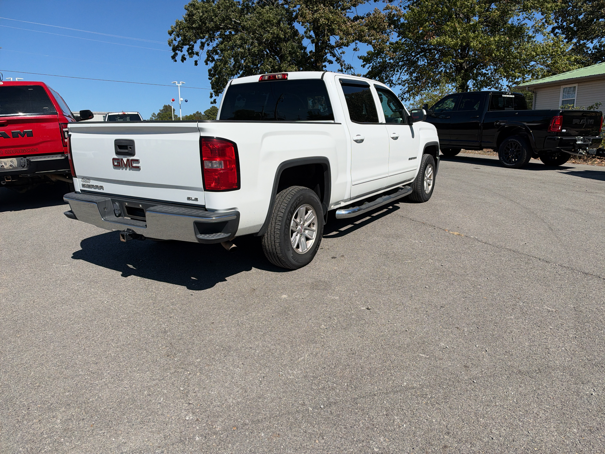 2014 GMC Sierra SLE photo 3