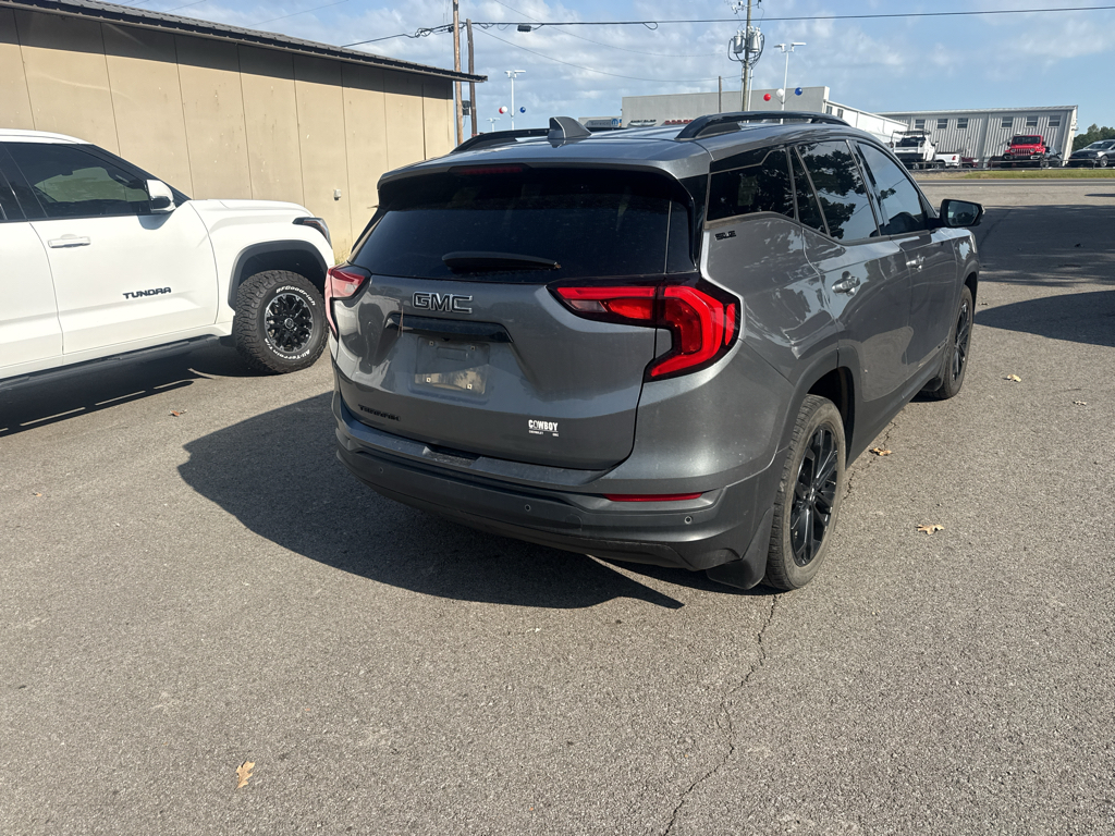 2020 GMC Terrain SLE photo 3