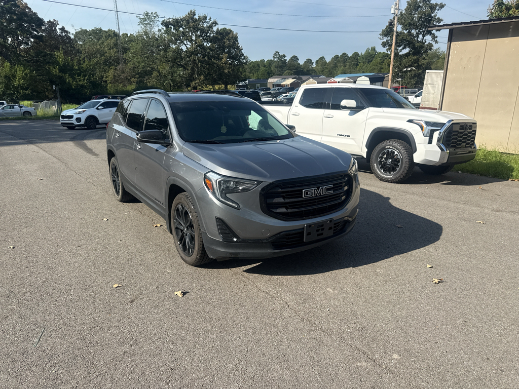 2020 GMC Terrain SLE photo 2