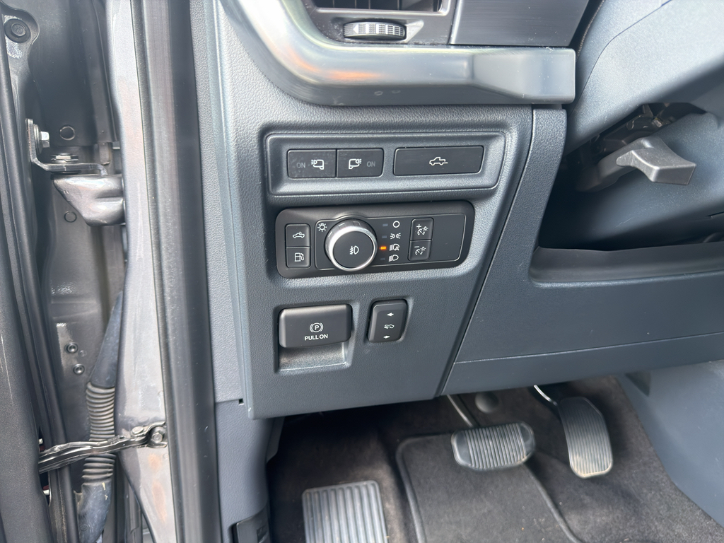 2021 Ford F-150 representative vehicle photo