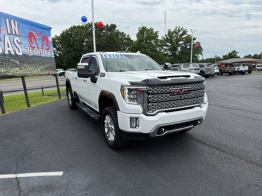 2022 GMC Sierra Denali photo 2