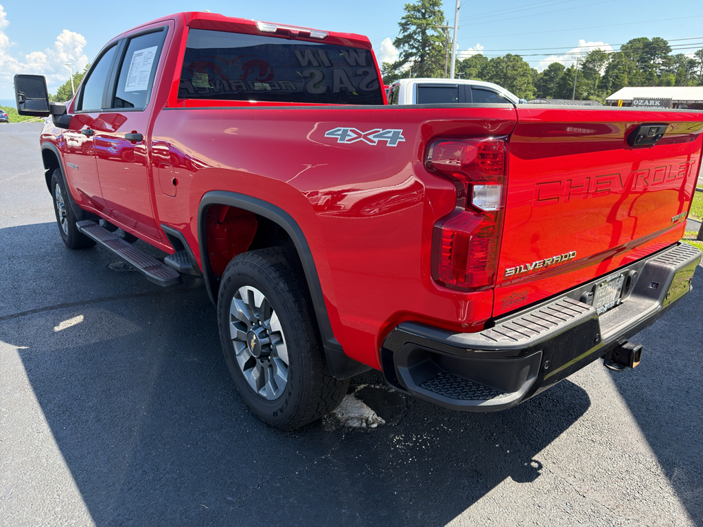 2025 Chevrolet Silverado HD representative vehicle photo