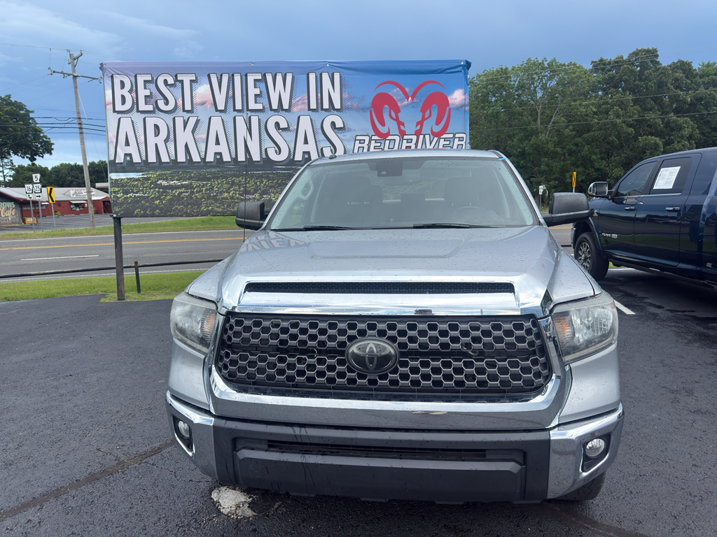2018 Toyota Tundra SR5 photo 2