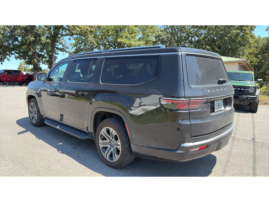 2024 Jeep Wagoneer L Series II photo 4
