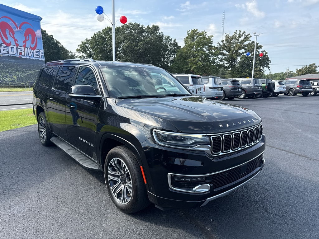 2024 Jeep Wagoneer L Series II photo 3