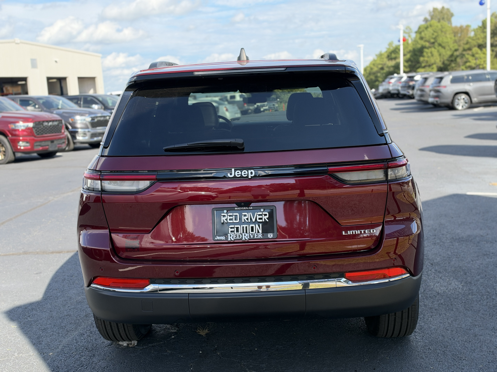 2025 Jeep Grand Cherokee Limited photo 5