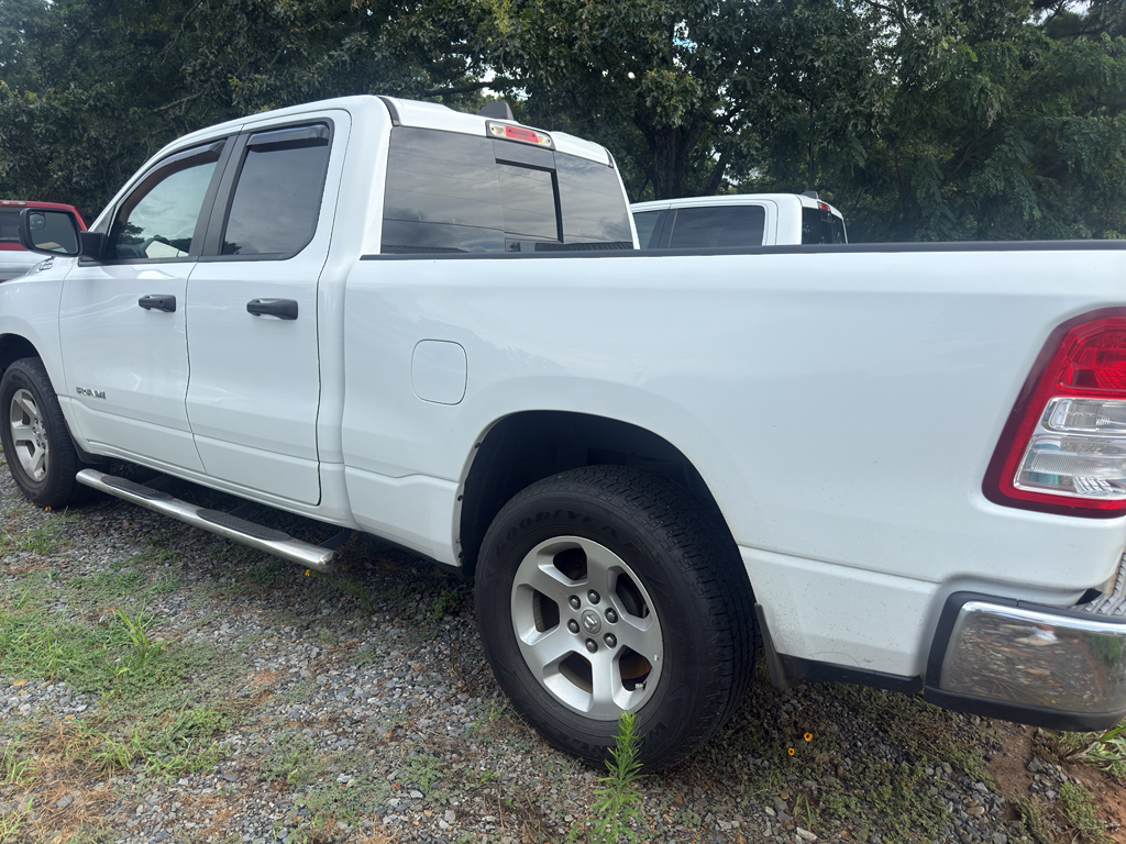 2019 Ram 1500 Tradesman photo 4