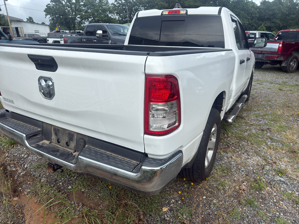 2019 Ram 1500 Tradesman photo 3
